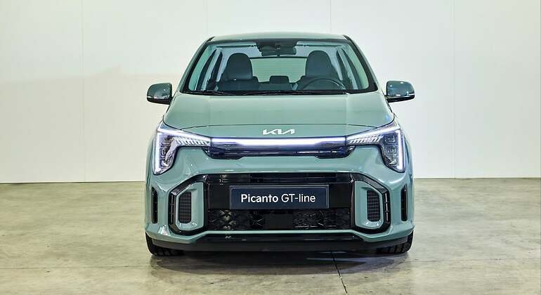 El KIA Picanto se presenta con una nueva imagen que cautiva y una renovada esencia que mantiene su liderazgo en vehículos urbanos.