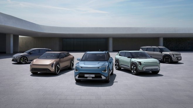 KIA se prepara para lanzar su SUV eléctrico más pequeño y económico, el EV3, revolucionando el mercado de la movilidad sostenible.