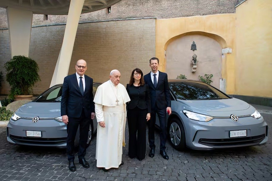 autos eléctricos Vaticano