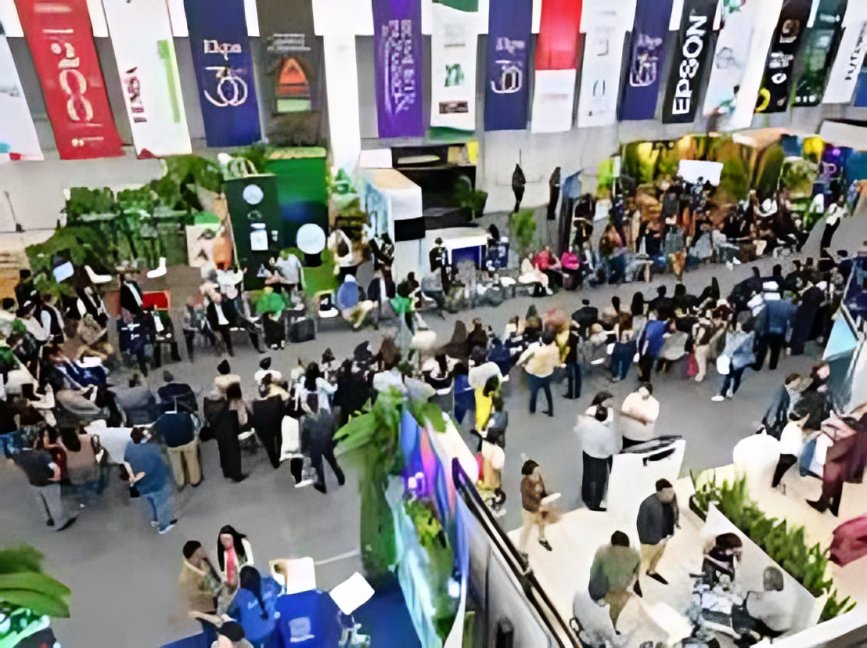 Ekos Cumbre ESG 2025 en Quito reunirá a líderes para impulsar el desarrollo sostenible y compartir experiencias innovadoras.