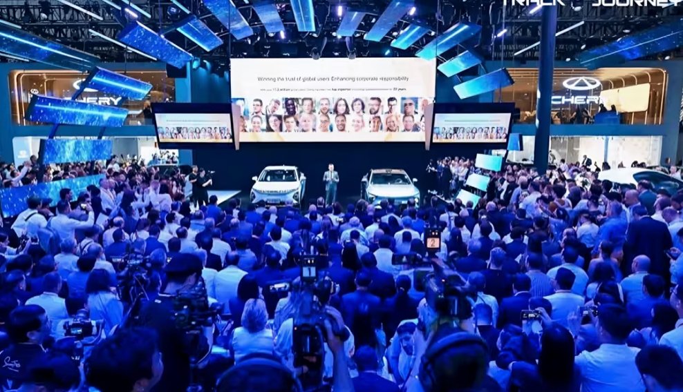 Chery mostró sus avances en tecnología, sostenibilidad y movilidad inteligente durante el Salón Internacional del Automóvil de Beijing 2025.