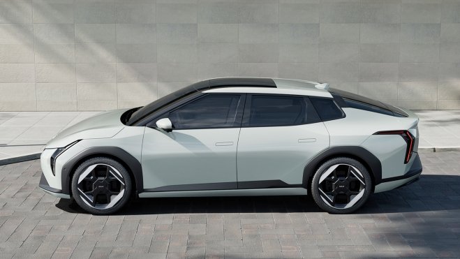 KIA EV4