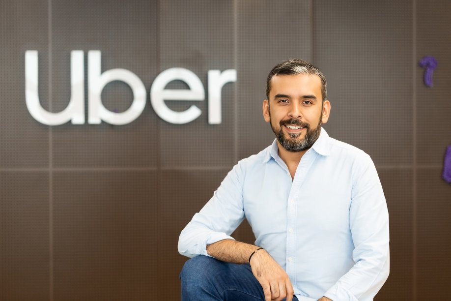 Uber Black en Ecuador llega a Quito y Guayaquil como la opción premium para quienes buscan viajes más exclusivos, cómodos y personalizados.