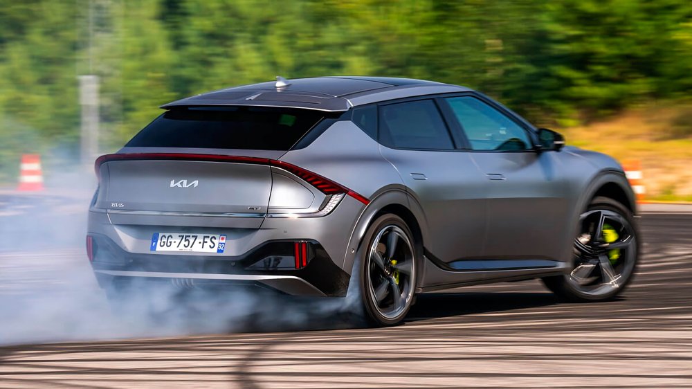 El Kia EV6, considerado el modelo más bonito de Kia, ofrece ahora un descuento excepcional. Diseño, tecnología y autonomía con precio.
