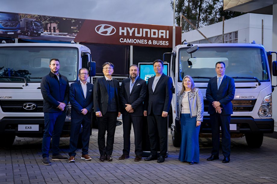 Descubre los nuevos camiones Hyundai Mighty EX en Ecuador. Eficiencia, potencia y respaldo para negocios que exigen calidad y alto desempeño.