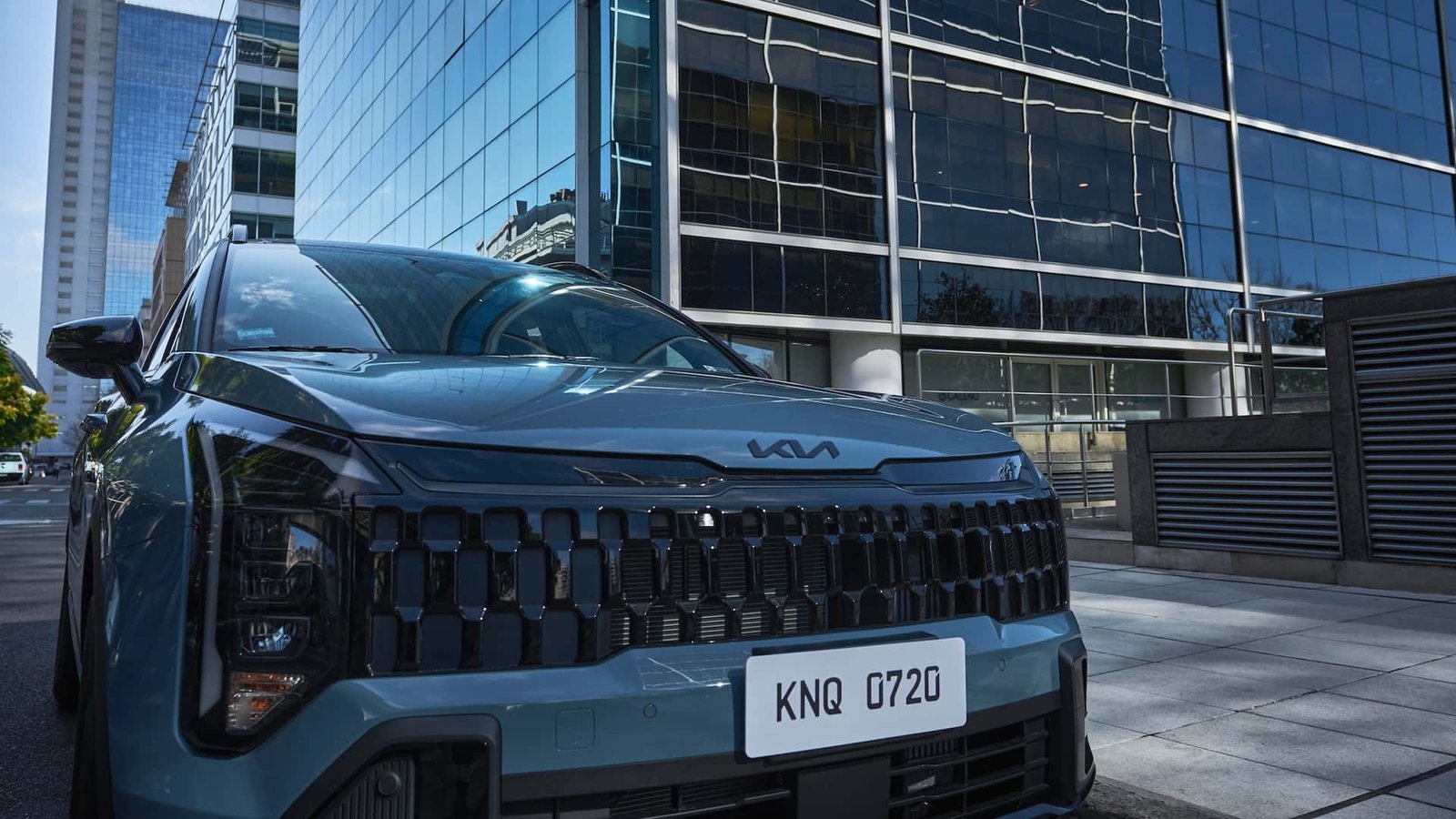 Kia Sportage 2025 presenta un restyling con más seguridad y equipamiento