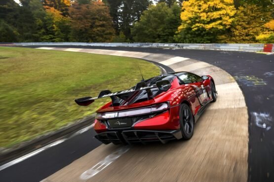 coche eléctrico más rápido del mundo 2025