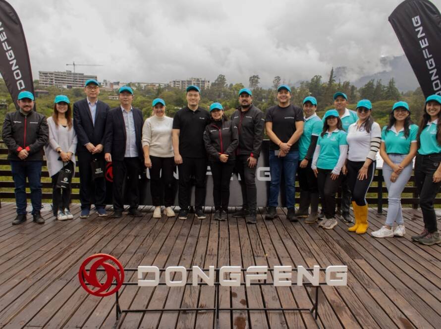 Jornada ambiental del compromiso verde de Dongfeng by Maresa junto a Galápagos Guardians en Quito