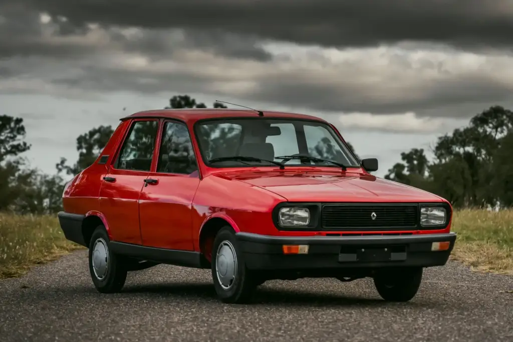 Renault 12 rojo