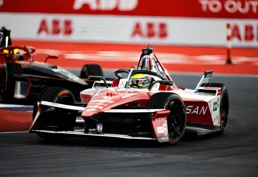 Monoplaza Nissan de Fórmula E en el Autódromo Hermanos Rodríguez durante el E-Prix de Ciudad de México