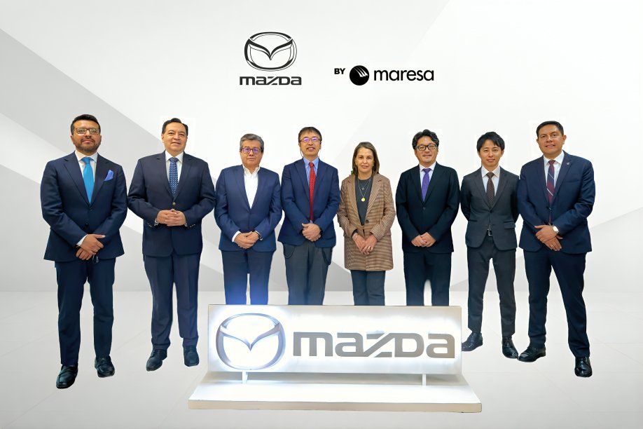 Ejecutivos de Sumitomo Corporation Power & Mobility reunidos con directivos de Corporación Maresa en Quito Ecuador