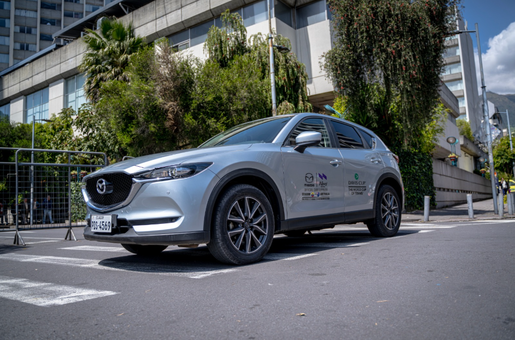 Alivo Renting y Mazda