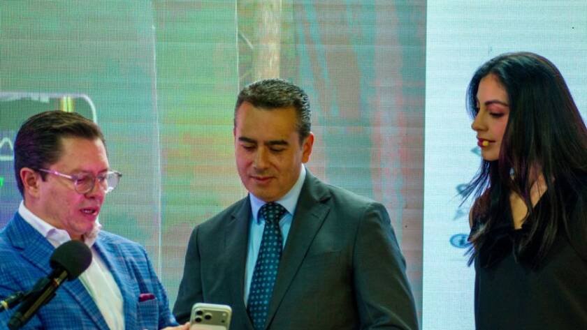 Ecuador electrolinera Conectz carga ultrarrápida