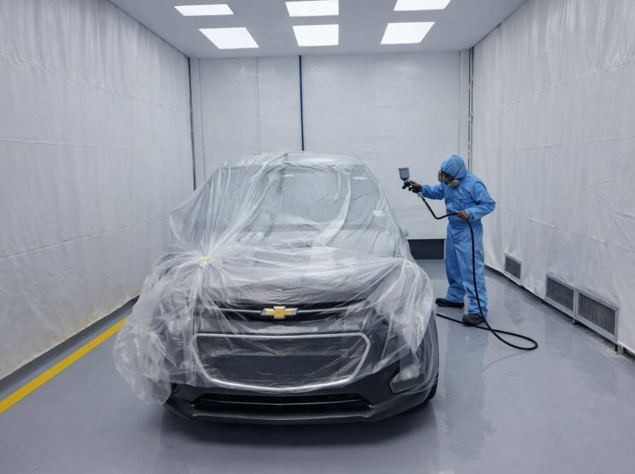 Corporación Proauto entrega premio de pintura completa