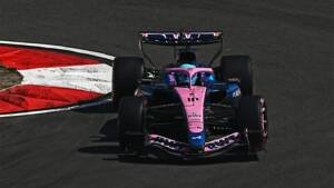 El monoplaza de Pierre Gasly enfrentando los desafíos de Alpine en Suzuka durante el GP de Japón 2026.