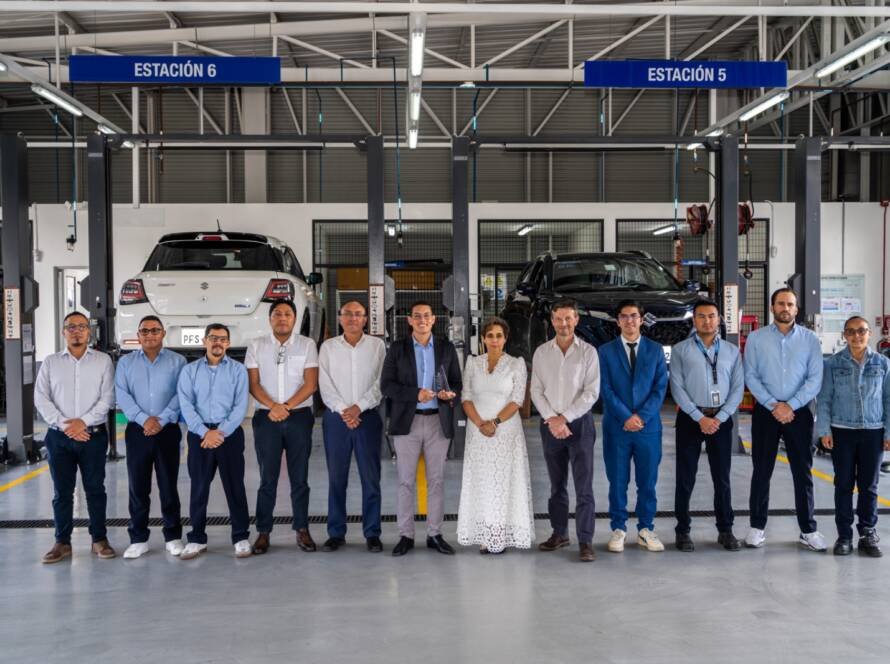 Reconocimiento regional de Suzuki Motor Corporation a la red de Talleres Genuinos de Suzuki en Ecuador.