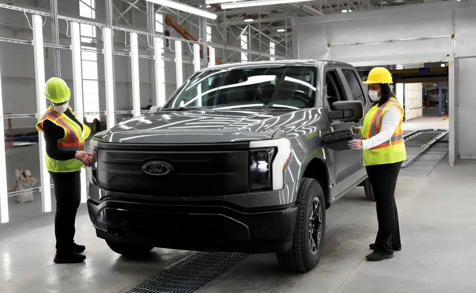 Retiro de vehículos Ford por fallas en limpiaparabrisas: Ford Explorer y Lincoln afectados 2020-2022