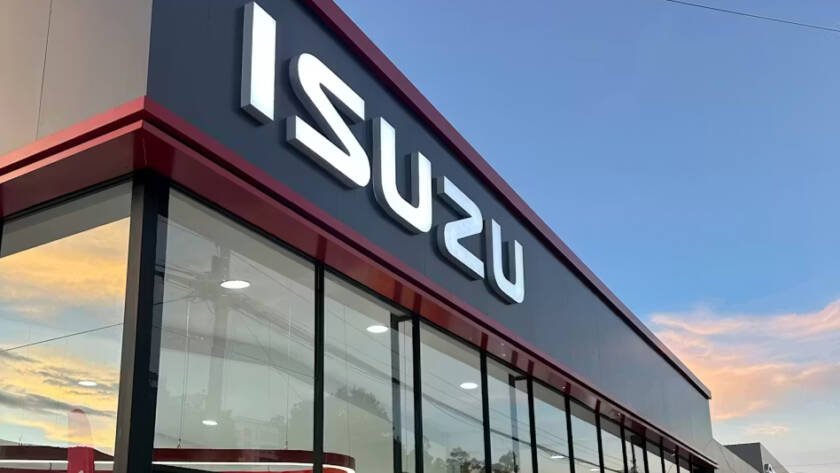 Nuevo concesionario Isuzu en Quito ubicado en avenidas Eloy Alfaro y Gaspar de Villarroel, norte de la ciudad