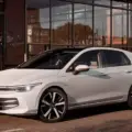 El Volkswagen Golf Estrena Vanguardistas Versiones Híbridas Completas para 2026: Una Revolución en Eficiencia