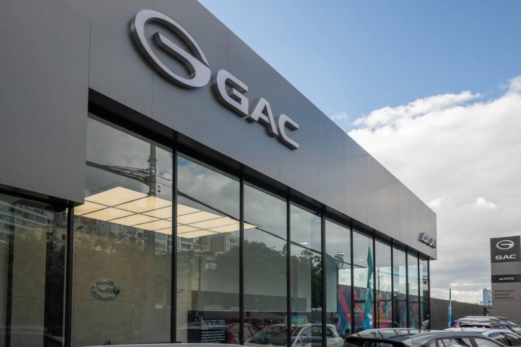 expansión de GAC en Ecuador con nuevos showrooms en Quito y Cuenca