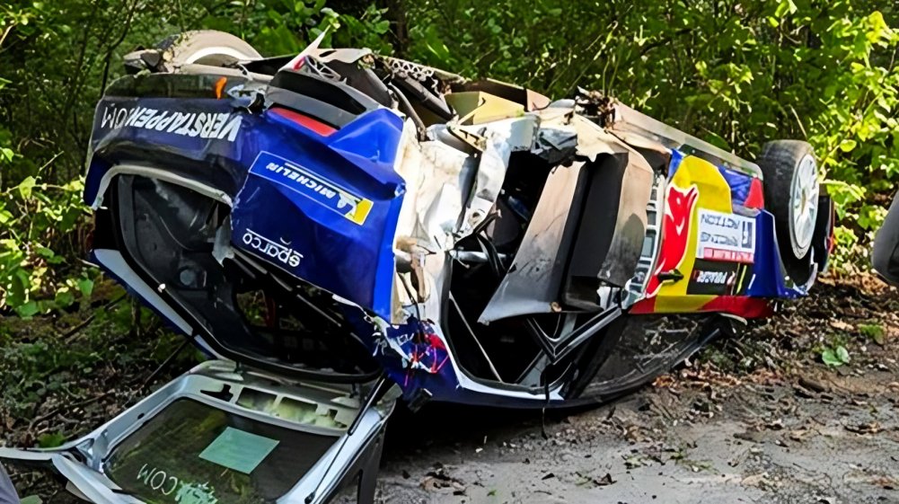 Auto de Jos Verstappen dañado tras volcadura en Rally Valonia 2026