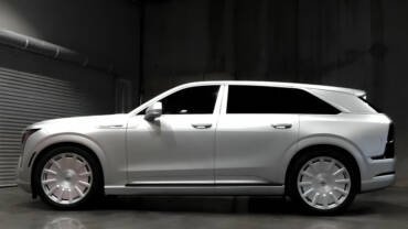 Cadillac Escalade IQL vinilo plateado mate: el SUV eléctrico más llamativo de la road