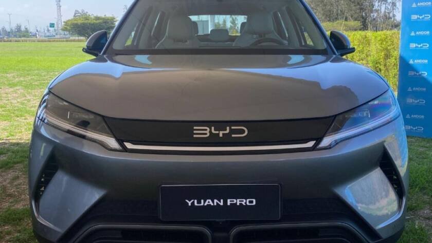 Ranking de carros más vendidos en Ecuador hasta abril de 2026 con modelo eléctrico BYD Yuan Pro