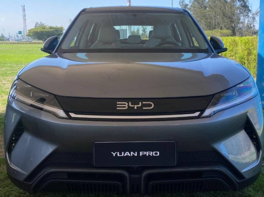 Ranking de carros más vendidos en Ecuador hasta abril de 2026 con modelo eléctrico BYD Yuan Pro