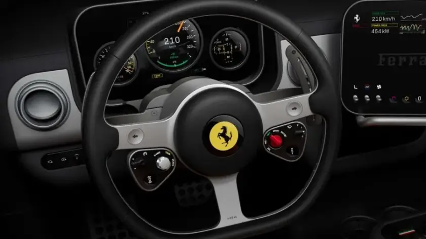 Vista general del interior del Ferrari Luce, vehículo eléctrico de la marca italiana con diseño retro y tecnología avanzada
