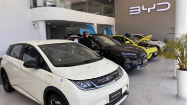 ¿Comprar un carro eléctrico ante el alza de la gasolina? Todo lo que debe saber