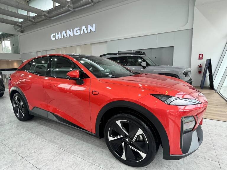 Nuevo concesionario de Changan en Ecuador como parte de su estrategia de expansión y fortalecimiento de servicio nacional.
