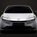 Rivalidad interna: El próximo Toyota Corolla sube de categoría y amenaza el liderazgo histórico del modelo Prius