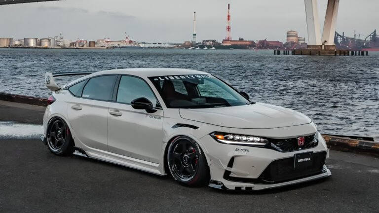 Liberty Walk Honda Civic Type R recibe una preparación más discreta con suspensión rebajada, nuevas llantas y detalles aerodinámicos de inspiración JDM.