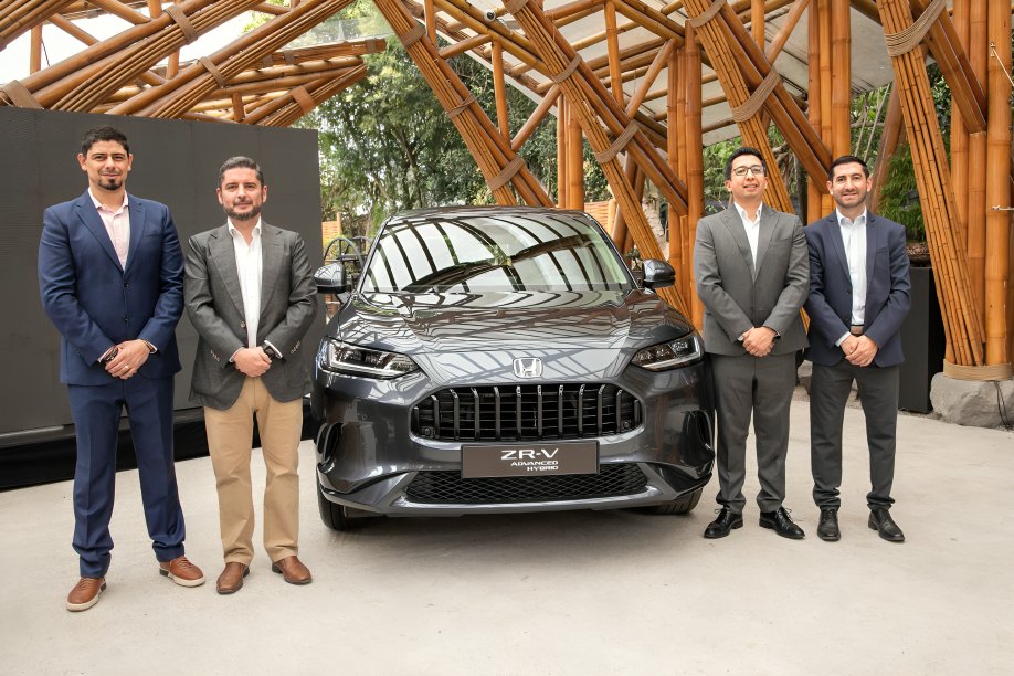 SUV, vehículos híbridos, movilidad sostenible, Honda ZR-V Hybrid, tecnología e:HEV, Honda SENSING, consumo de combustible, Honda Ecuador, José Miguel Arcos, Fernando Salinas