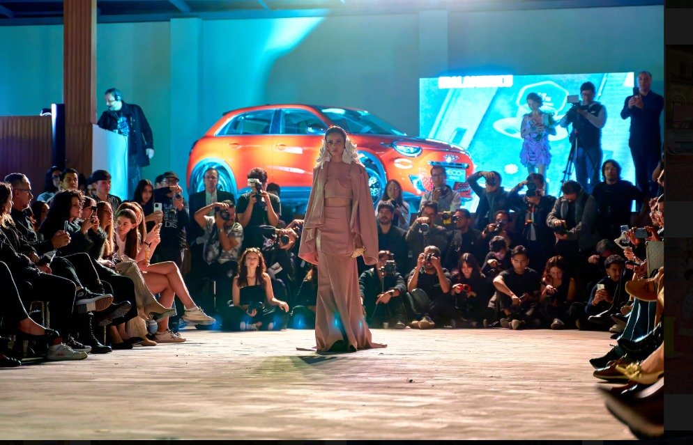 Presentación de la colección Intersticio en Quito Fashion Night, colaboración entre FIAT y la diseñadora Blesk