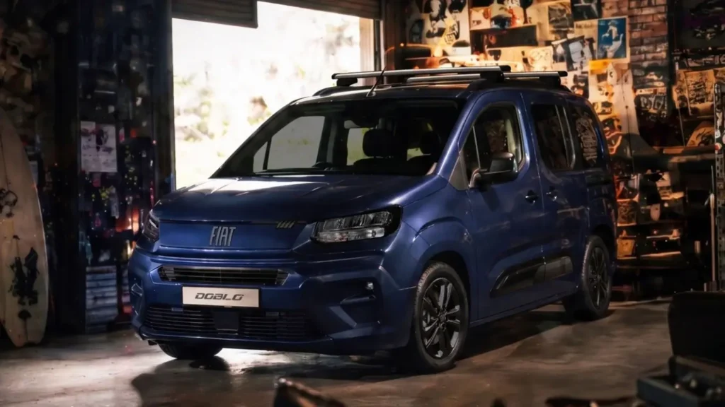 Fiat Doblo Oceano Blu Japón