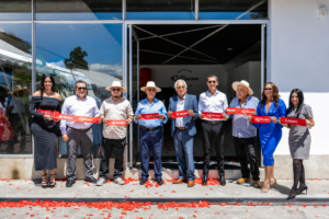 Grupo Roldán abre un nuevo concesionario de SANY en Sangolquí con inversión de USD 100.000. Conoce la expansión de maquinaria pesada en Ecuador.