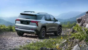Presentación oficial de la Chevrolet Traverse Z71 Ecuador en el salón automotriz.