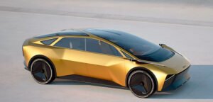 Prototipo de sedán deportivo Kia Vision Meta Turismo presentado durante un evento de diseño automotriz.