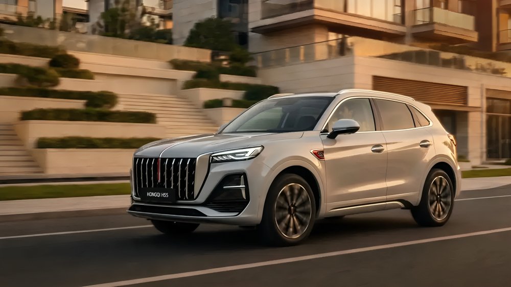 La prueba del Hongqi HS5 refleja un consumo real de 8,8 l/100 km, 0,9 litros superior al ciclo oficial WLTC. Revisa sus cifras de rendimiento y equipamiento.