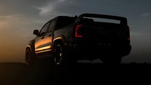 Hennessey prepara el Maximus, una Ram Rumble Bee SRT de 1032 CV pensada para superar los 320 km/h con nuevo kit aerodinámico y alerón desmontable.