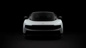 Exposición del Ferrari Luce durante la subasta de RM Sotheby's en Monterey Car Week