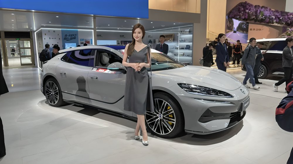 La prueba del Denza Z9GT en Francia registró 721,85 kW de carga máxima y pasó del 47 % al 80 % en 4 minutos en un cargador de 600 kW.