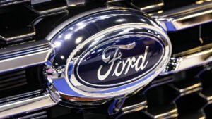 Descubre qué versiones del Ford Focus III de segunda mano debes evitar. Analizamos los fallos de la caja PowerShift y los motores más fiables.