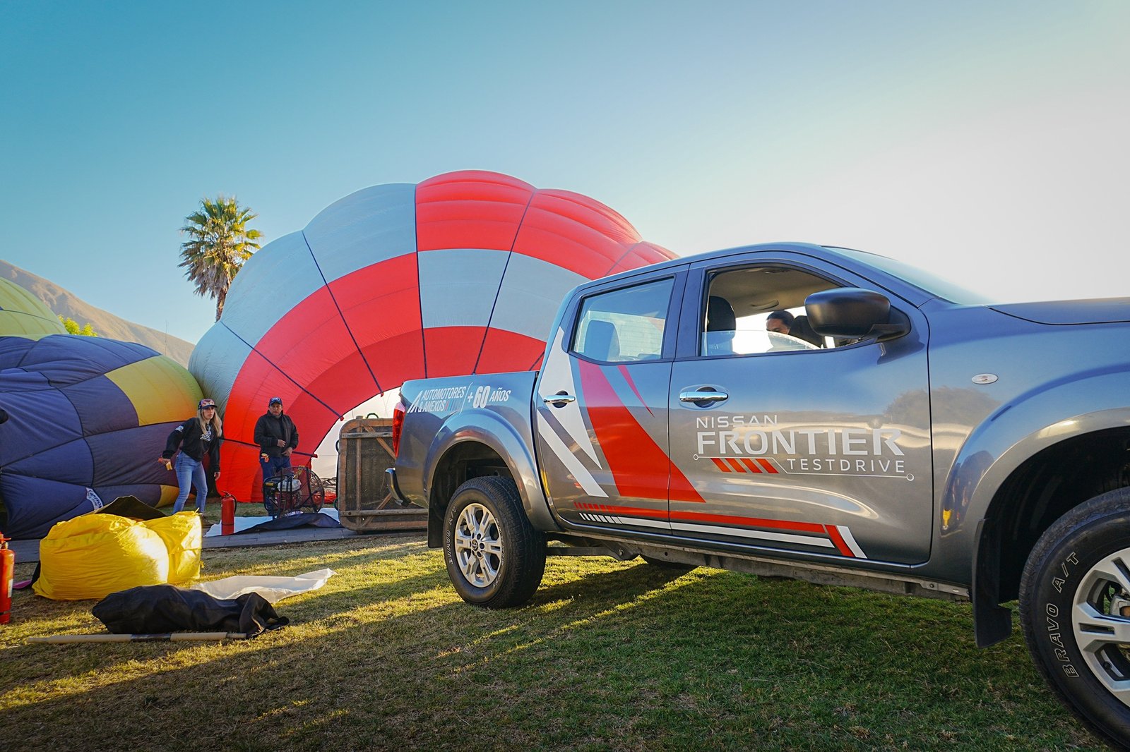 Nissan llevó su innovación al Festival del Globo Mitad del Mundo