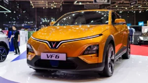 Líneas de montaje y estrategia de VinFast en India para coches eléctricos.