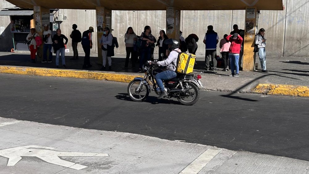 La Asamblea aprobó reformas a la Ley de Tránsito. Se prohíbe la circulación de scooters en autopistas y fijan multas del 30% del SBU