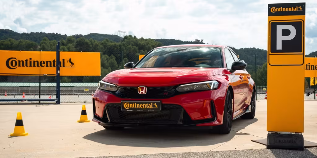 Probamos los neumáticos Continental SportContact 7 al límite en circuito