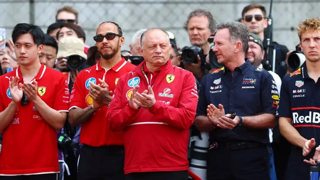 Christian Horner y Fred Vasseur en el paddock del Gran Premio de F1