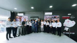 Equipo de Grupo Roldan en la inauguracion del concesionario Jetour en El Coca